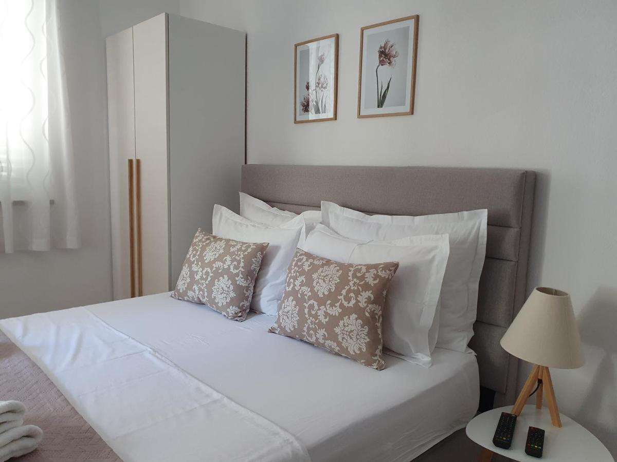 Apartmani Eterovic Baška Voda Kültér fotó
